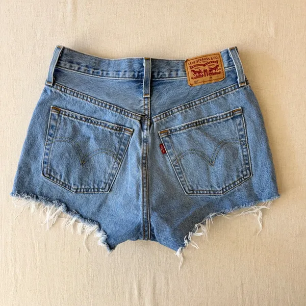 Levi's 501 Original Distressed Cut Off Denim Shorts Womens 27 Light Wash Blue - Image 10