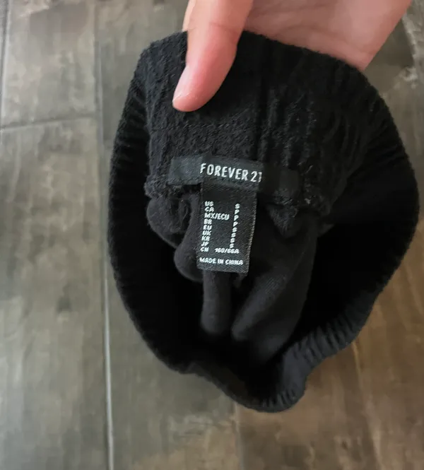 Forever 21 Black Shorts - Image 3