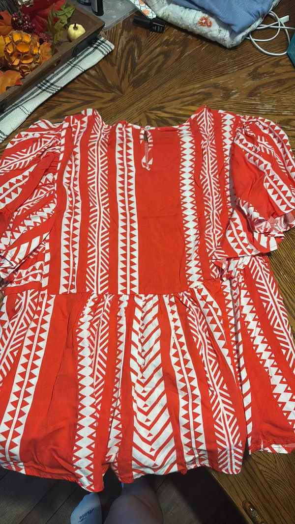Easel Boutique Top - Image 3
