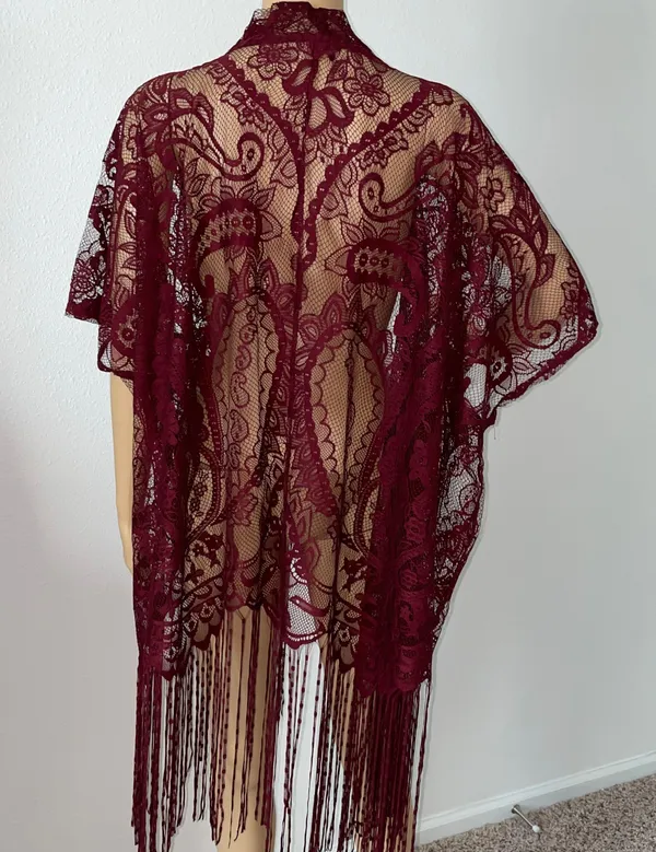 Emerette Burgundy / Wine Colored Lace Short Sleeved Kimono Size Small - Image 6