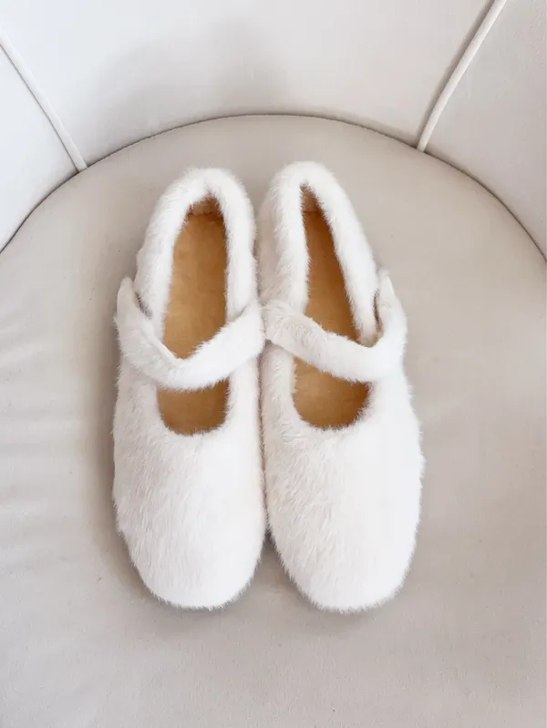 Women’s Faux Fur Mary Jane Slippers – White – Size 6 – Never Worn - Image 5