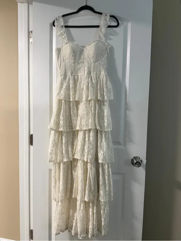 Yumi Kim Cream Tiered Lace Maxi Dress - Image 2