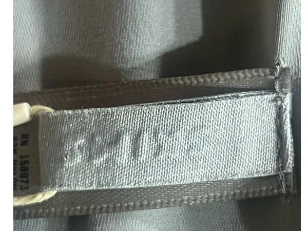 NEW SKIMS Size 2X Chrome Gray Cropped long Slevr - Image 2