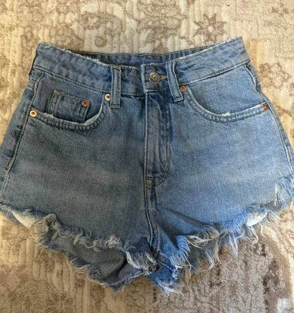 H&M Jean Shorts - Image 3
