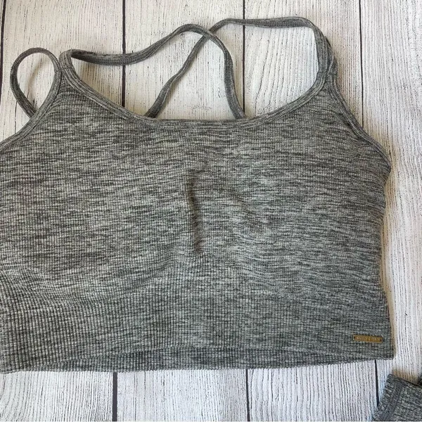 Savage X Fenty SEAMLESS RIB SPORT LOW-IMPACT BRA and legging set - Image 7