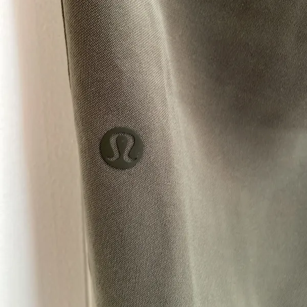 LULULEMON On the Fly Jogger in Dark Olive Size 6 - Image 13