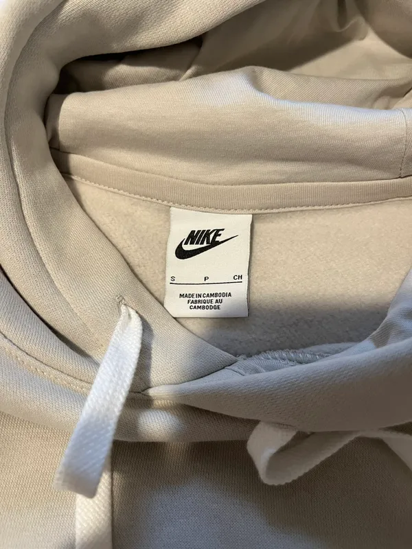 Nike Sweatshirt - Image 2