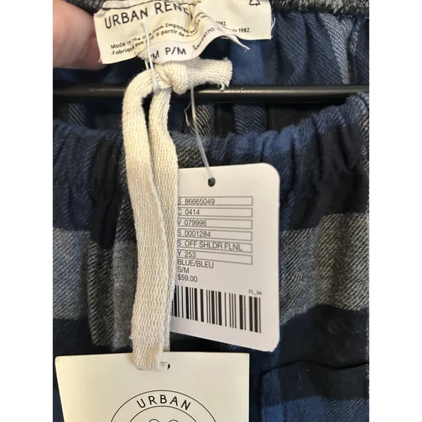 NWT S/M Urban‎ Renewal Blue Plaid Off The Shoulder Button Front Flannel Top - Image 2