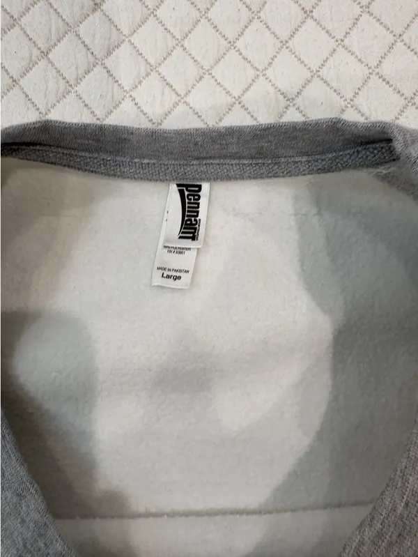Pennant NYC crewneck sweater - Image 2