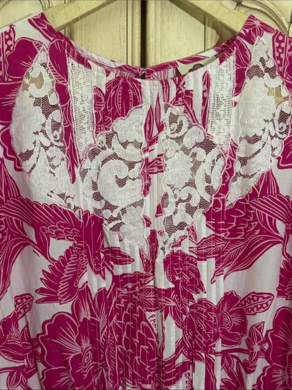 Farm Rio Tropical Woodcut Dress Pink Floral Appliqué Lace Resort Wear Smocked L - Image 4