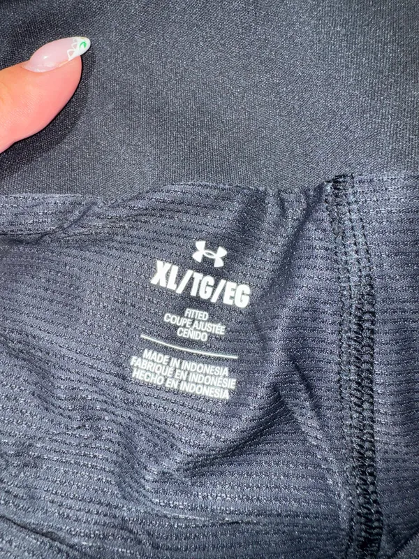 Under Armour Shorts - Image 3