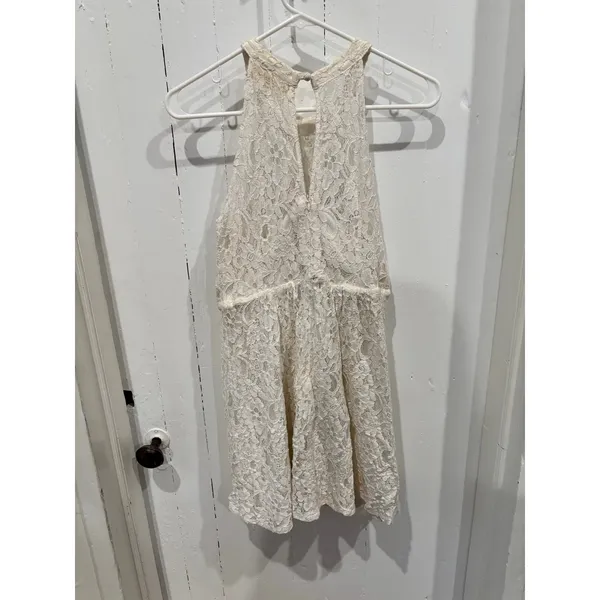 Francesca’s Lace Sleeveless Dress size small - Image 3