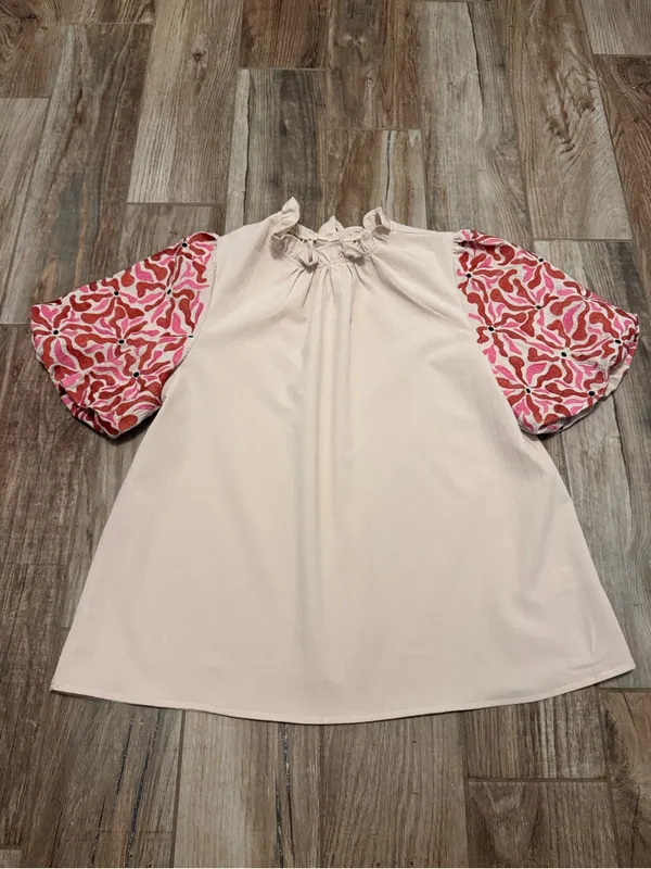 Entro Embroidered Puff Sleeve Top - Image 2
