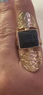 Woman Beautiful ring size 7.5 Gold - Image 4
