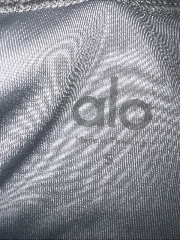 Alo Yoga Wellness Bra in Heather Grey - Image 7