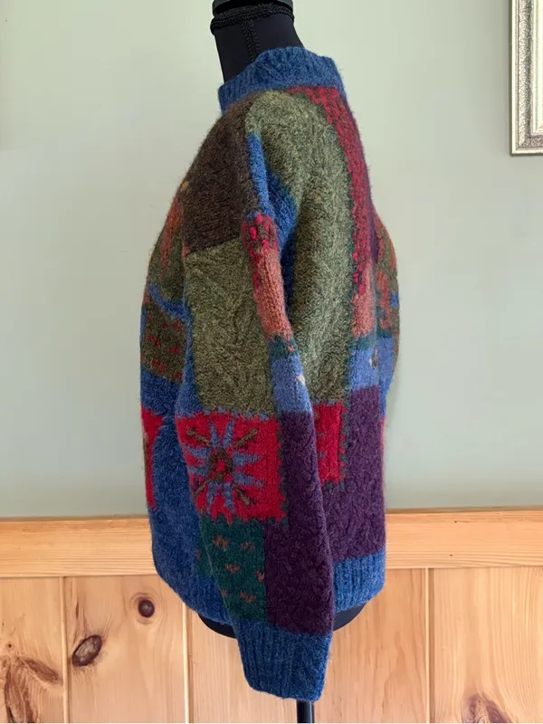 Vintage Woolrich Cabin theme Sweater Size Medium - Image 3