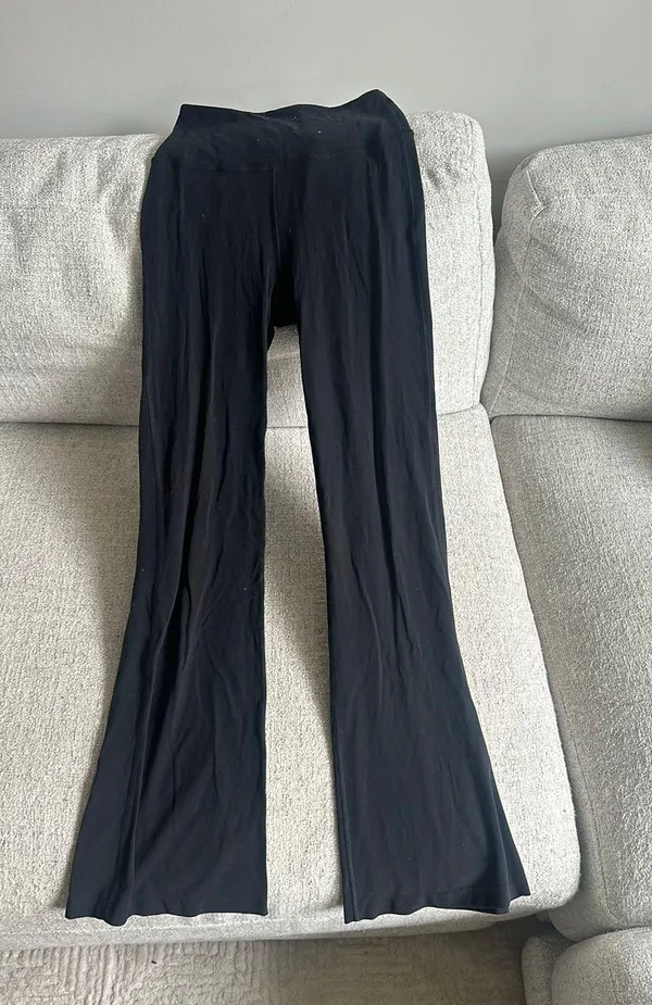 Lululemon Yoga Pants Black - Image 2