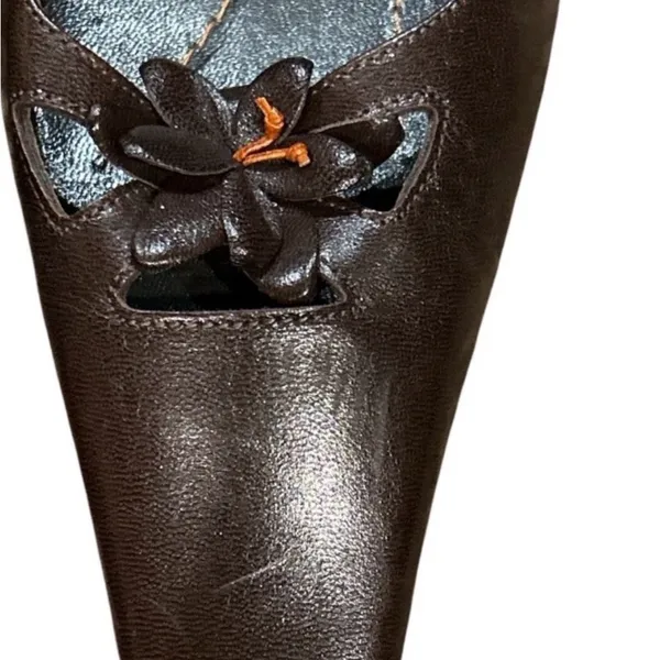Kate Spade New York Brown Leather Square Toe Vintage Pump - Image 5