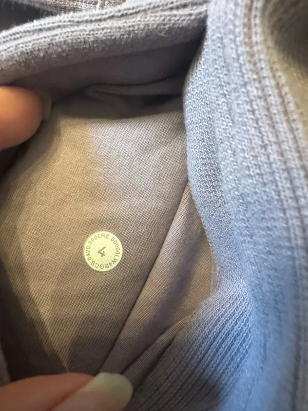 Lululemon Size 4 Radiant Jacket II Lavender - Image 2