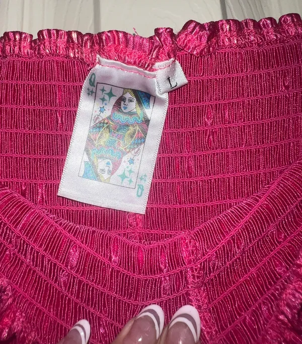 Queen of Sparkles hot pink shorts - Image 3