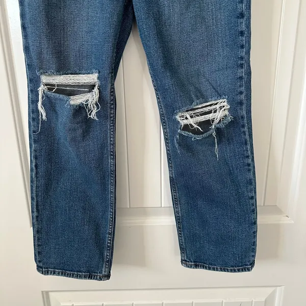Abercrombie Ankle Straight‎ Ultra High Rise Distressed Jeans 4/27 Curve - Image 3