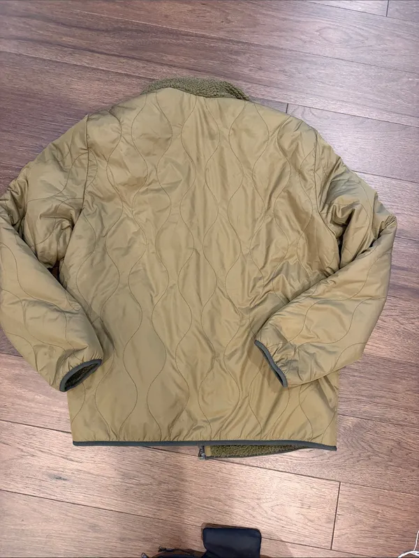 GAP Olive Quilted / Fleece Reversible Puffer Jacket Size Medium - C46-017 - Image 7