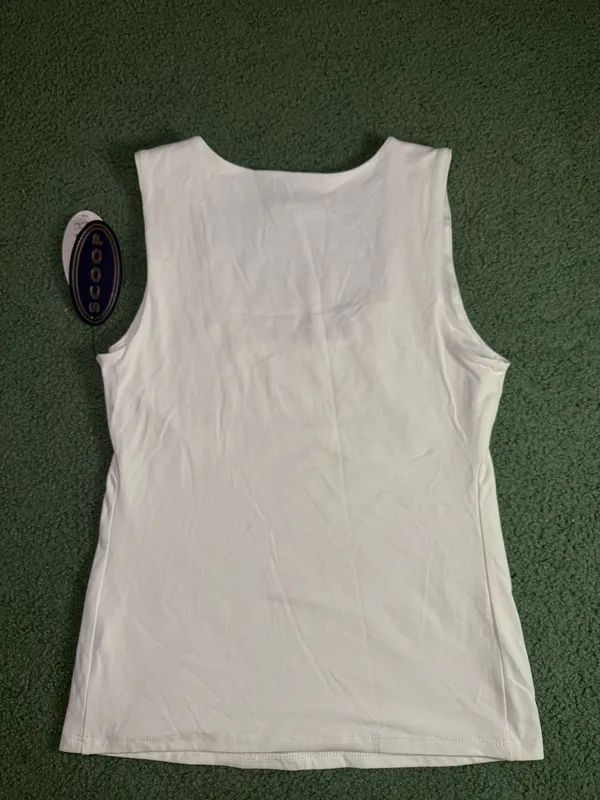 Walmart white tank scoop - Image 3