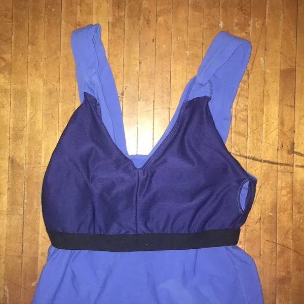 Athleta S blue workout/athletic v-neck tank top - Image 4