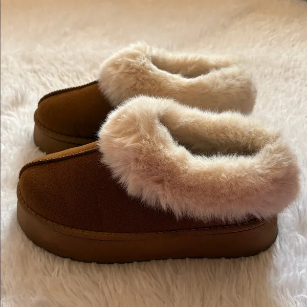 SHEIN Cozy Tan Fur-Lined Slippers - Image 2