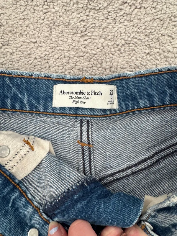 Abercrombie High Rise Mom Short - Image 2