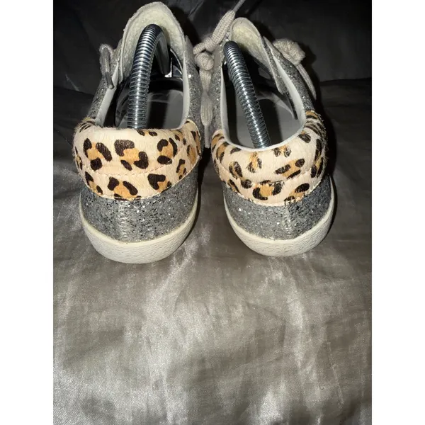 Mi.iM Silver Glitter Star Sneaker Leopard Low Top Womens 9 Y2K Glam Sparkle - Image 4