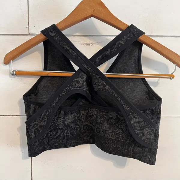 Gymshark Adapt Animal Seamless Sports Bra. Size Medium. New Without Tags. - Image 2
