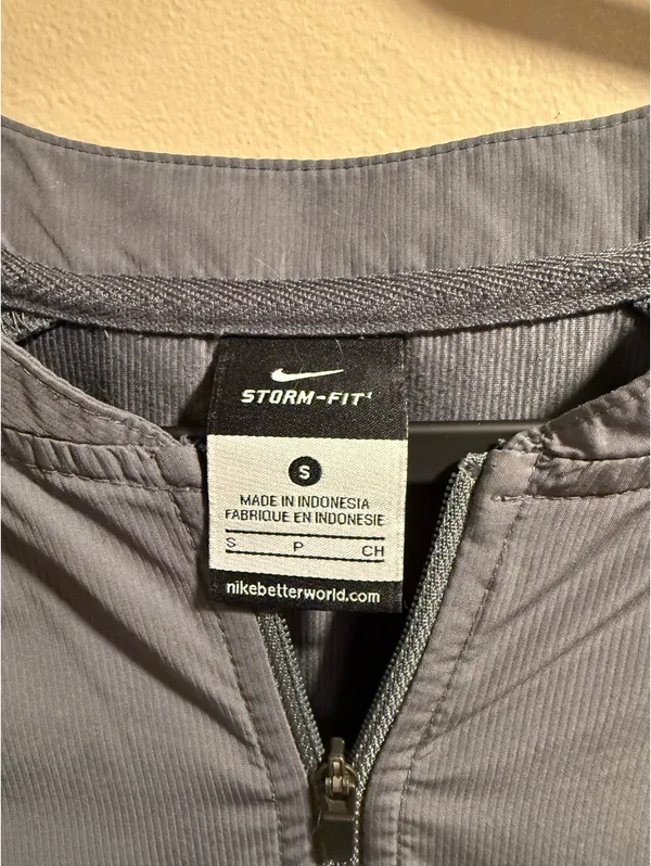 Nike Men's Gray and Navy quarter zip windbreaker Mens size Small - Image 2