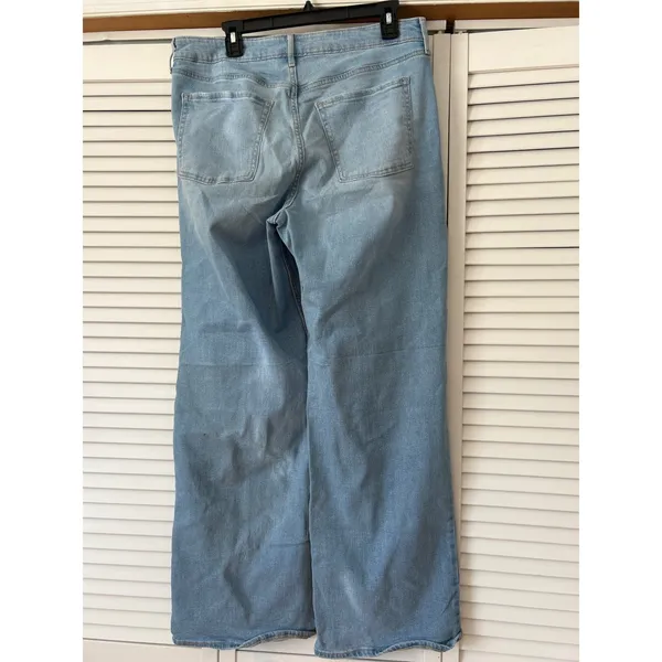 OLD NAVY WOW High‎ Rise Wide Leg Light Wash Jeans Women's Size 14 - Image 2