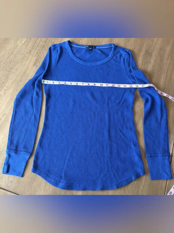 GAP Blue Scoop Neck Long Sleeve Waffle Knit Thermal Top Size Medium - Image 5