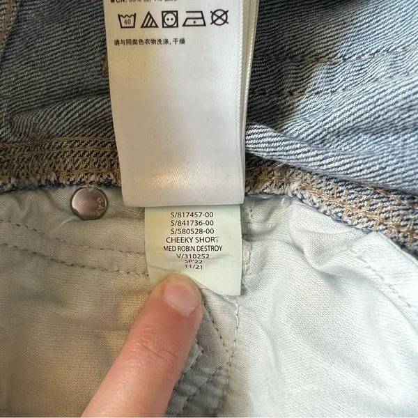Gap denim button fly high rise cheeky shorts size 0/25 Denim - Image 13