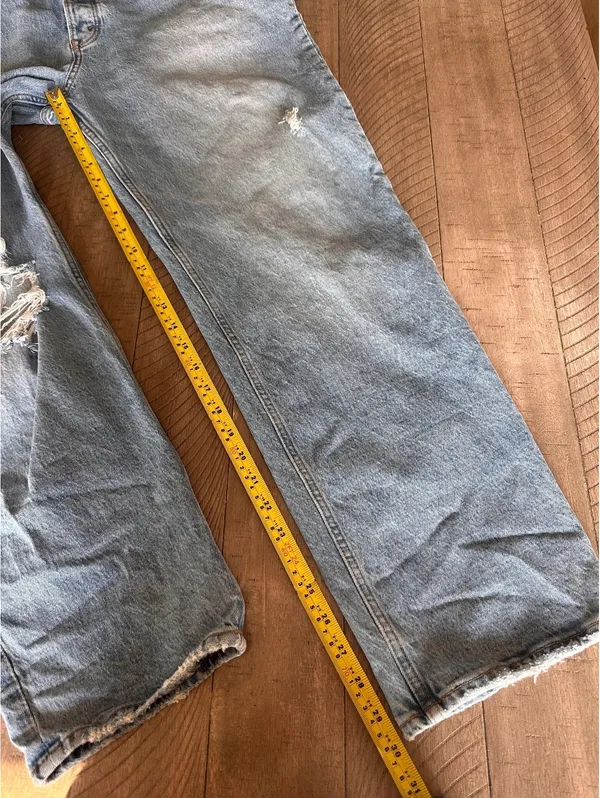 Abercrombie & Fitch The Dad Jean High Rise Distressed Women’s size 33 / 16 Reg - Image 9