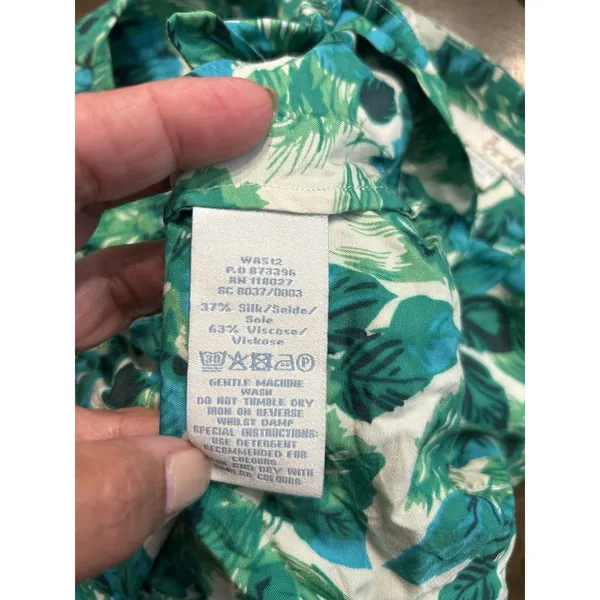 Boden Tank Size 8 Sleeveless Top Green Floral Silk Blend Button Back Preppy - Image 6