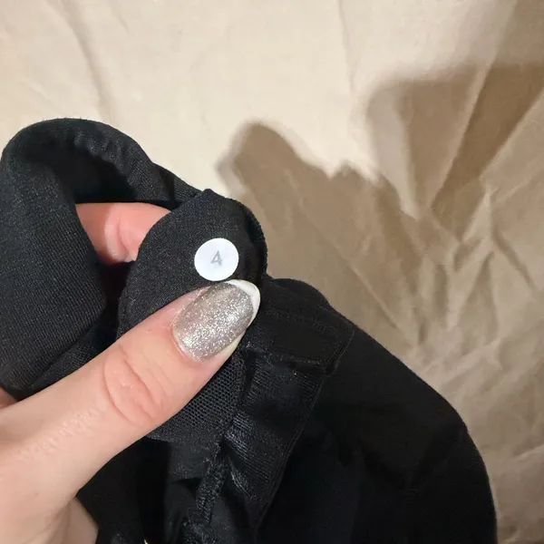 Lululemon tank top - Image 3
