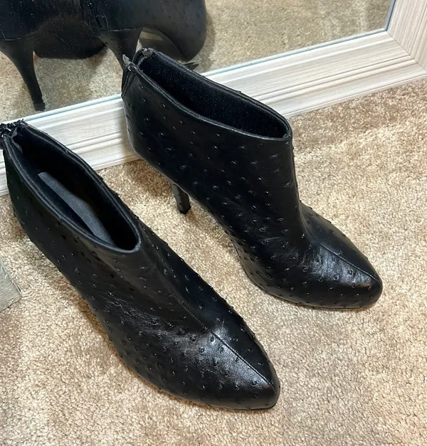 Ankle Boots Size 10  - Image 5