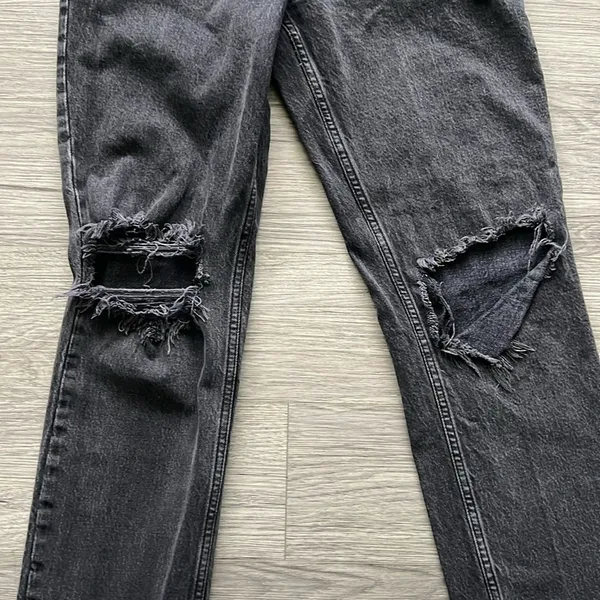 Abercrombie & Fitch - 90's Straight Ultra High Rise Size 28/6R Black Denim - Image 6