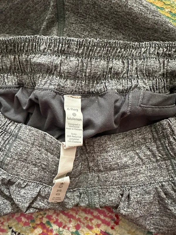 Lululemon Hotty Hot Short 2.5” - Image 3
