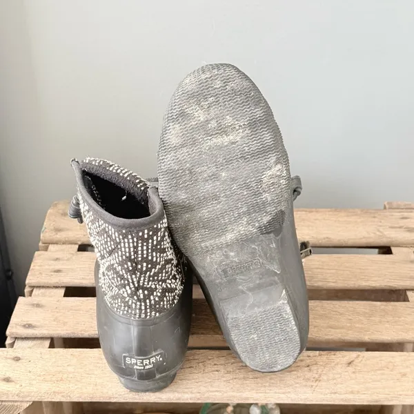 Sperry Saltwater Duck Boots Tribal Aztec Print Size 8.5 A36‎ - Image 9
