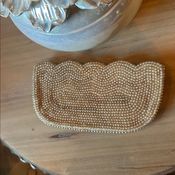 Vintage 1950s Miranda Faux Pearl Mini Clutch - Image 3