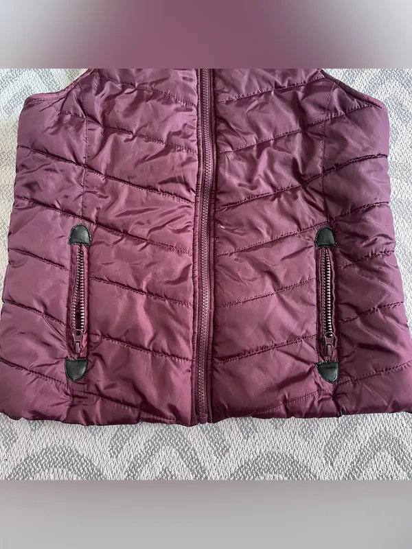 INDIGO SAINTS Women’s Plum Purple Puffer Vest Small - Image 4