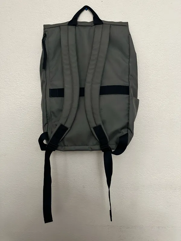 Everlane Backpack Grey - Image 2