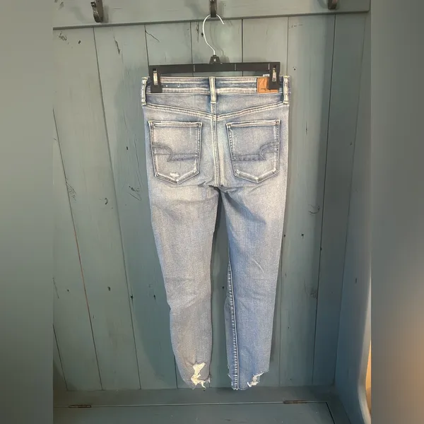American Eagle Outfitters Light Blue Distressed Skinny Jeans | Size 4 - Image 3