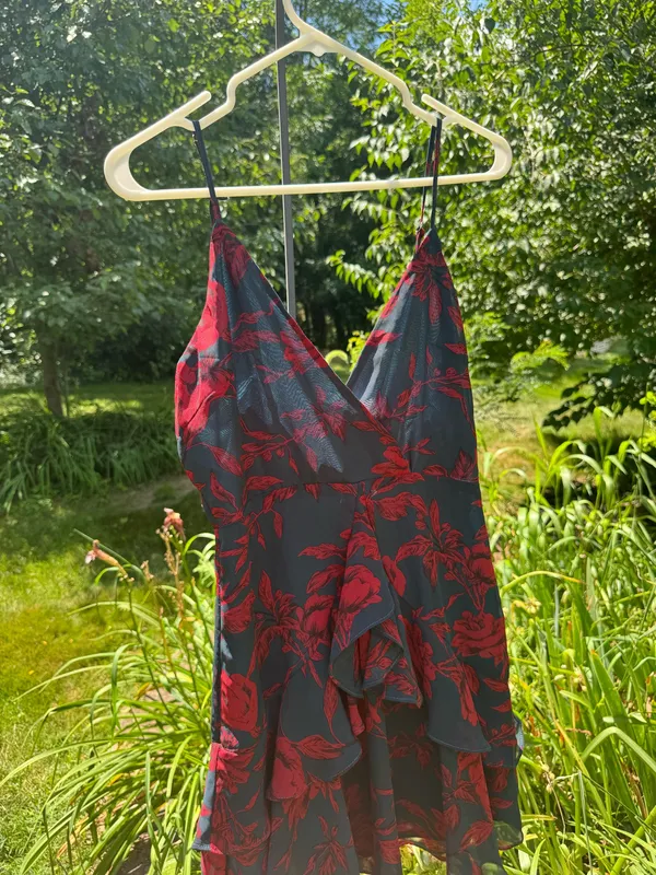 Selfie Leslie Red Floral Wrap Dress - Image 5