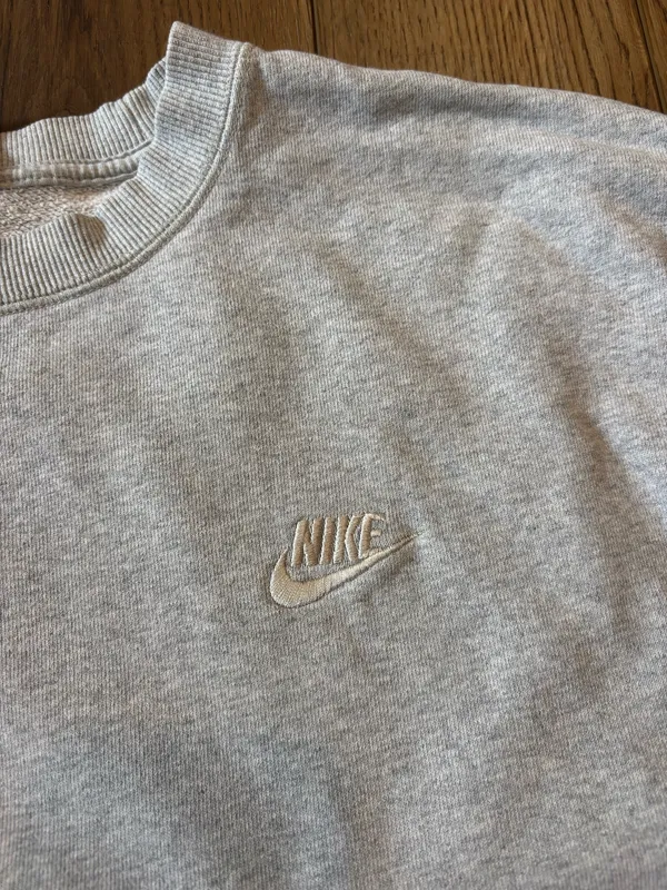 Nike crewneck  - Image 3