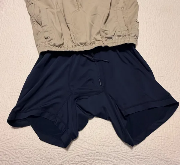 Birddogs Men's Athletic Elastic-Waist Tan Shorts - Image 8